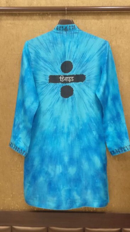 Blue Kurta (Back). Mystery behind Ed Sheeran,Ed Sheeran,Ed Sheeran blue Kurta,Ed Sheeran Kurta