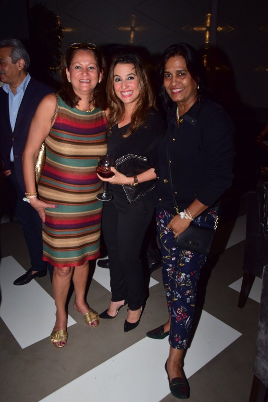 Perizaad Zorabian with Vinita Trivedi and Farzana Contractor during the restaurant launch of Izaya. Karisma Kapoor,Rita Dhody,Soni Razdan,Randhir Kapoor,Izaya,Izaya restaurant,Izaya restaurant launch,Izaya restaurant launch pics,Izaya restaurant launch images,Izaya restaurant launch stills,Izaya restaurant launch pictures,Izaya restaurant launch photos