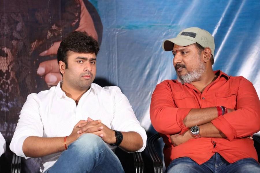 Nara Rohit and Director Pavan Mallela at Balakrishnudu Pre Release event. Nara Rohit,Shravya Reddy,Balakrishnudu Movie Pre Release Event,Balakrishnudu Pre Release Event,Balakrishnudu Pre Release,B Mahendra Babu,Musunuru Vamsi,Sri Vinod Nandamuri,Raja Kolusu,Vennela Kishore,Ravi Varma,Bellamkonda Suresh,Anil Ravipudi