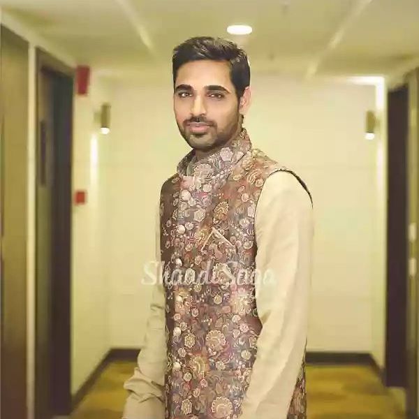Bhuvneshwar Kumar & Nupur Nagar's Haldi and Mehandi ceremony. Bhuvneshwar Kumar,Bhuvneshwar Kumar fiancee Nupur Nagar,Bhuvneshwar Kumar haldi Ceremony Pics,Bhuvneshwar Kumar Mehndi pics,Instagram,Nupur Nagar,Shikhar Dhawan,Bhuvneshwar Kumar wedding,Bhuvneshwar Kumar marriage