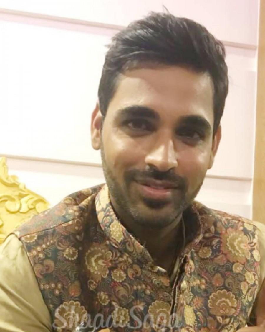 Bhuvneshwar Kumar & Nupur Nagar's Haldi and Mehandi ceremony. Bhuvneshwar Kumar,Bhuvneshwar Kumar fiancee Nupur Nagar,Bhuvneshwar Kumar haldi Ceremony Pics,Bhuvneshwar Kumar Mehndi pics,Instagram,Nupur Nagar,Shikhar Dhawan,Bhuvneshwar Kumar wedding,Bhuvneshwar Kumar marriage
