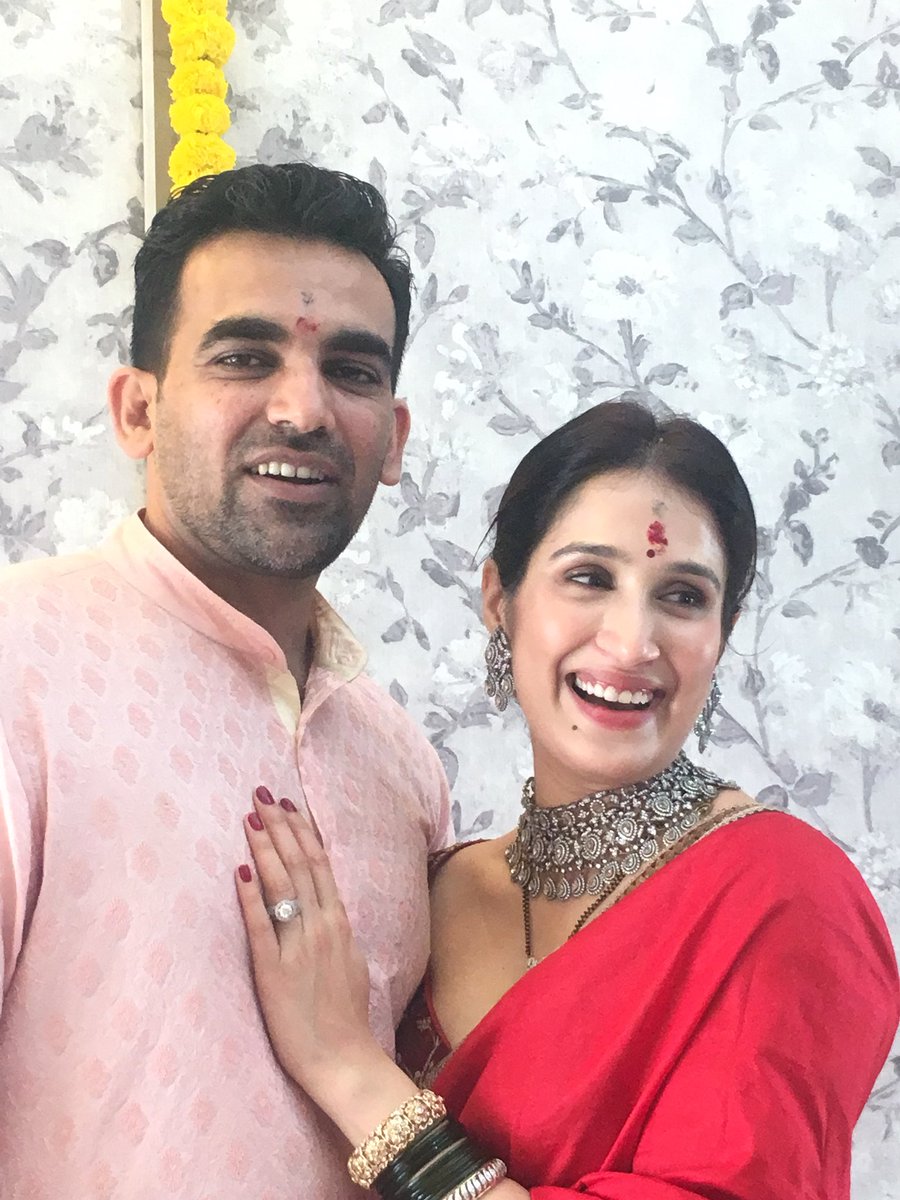 Senior Indian cricketer Zaheer Khan ties the knot with actor Sagarika Ghatge. Zaheer Khan,Zaheer Khan wedding,Zaheer Khan marriage,Zaheer Khan weds Sagarika Ghatge,Sagarika Ghatge wedding,Sagarika Ghatge marriage,zaheer khan wife sagarika ghatge