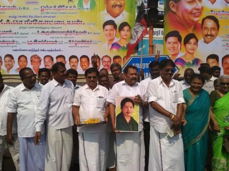 The Election Commission (EC) on Thursday decided to allot the 