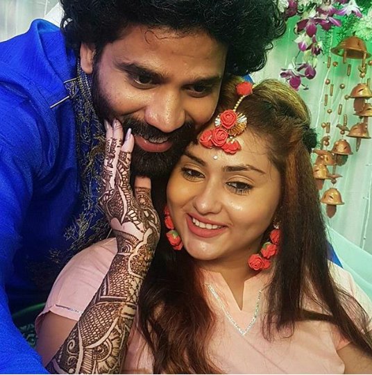 Namitha with her Fiance Veer. Namitha,Namitha wedding,Namitha marriage,Namitha Mehandi Function,Namitha Mehandi Function pics,Namitha Mehandi Function images,Namitha Mehandi Function stills,Namitha Mehandi Function pictures,Namitha Mehandi Function photos