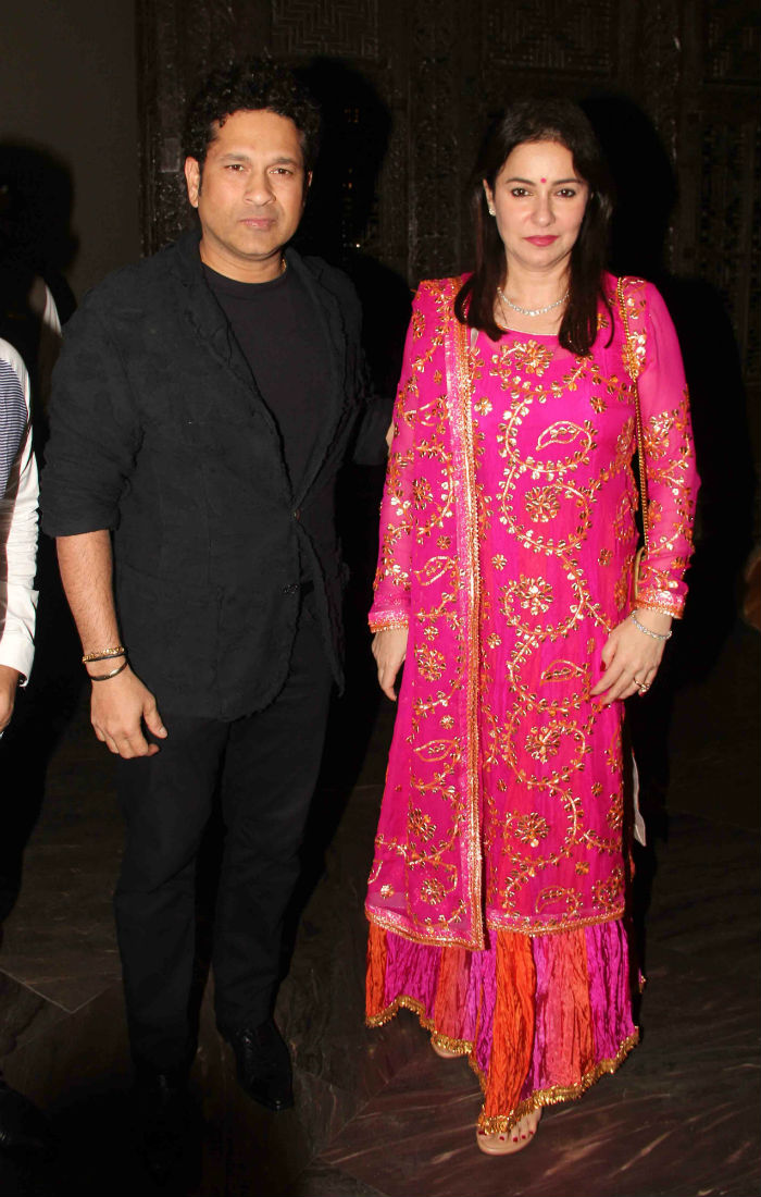 Sachin Tendulkar with his wife Anjali Tendulkar spotted at Sagarika Ghatge & Zaheer Khan Wedding Reception. Sachin Tendulkar,Harbhajan Singh,Parthiv Patel,Ajit Agarkar,Sagarika Ghatge & Zaheer Khan Wedding Reception,Sagarika Ghatge Wedding Reception,Zaheer Khan Wedding Reception