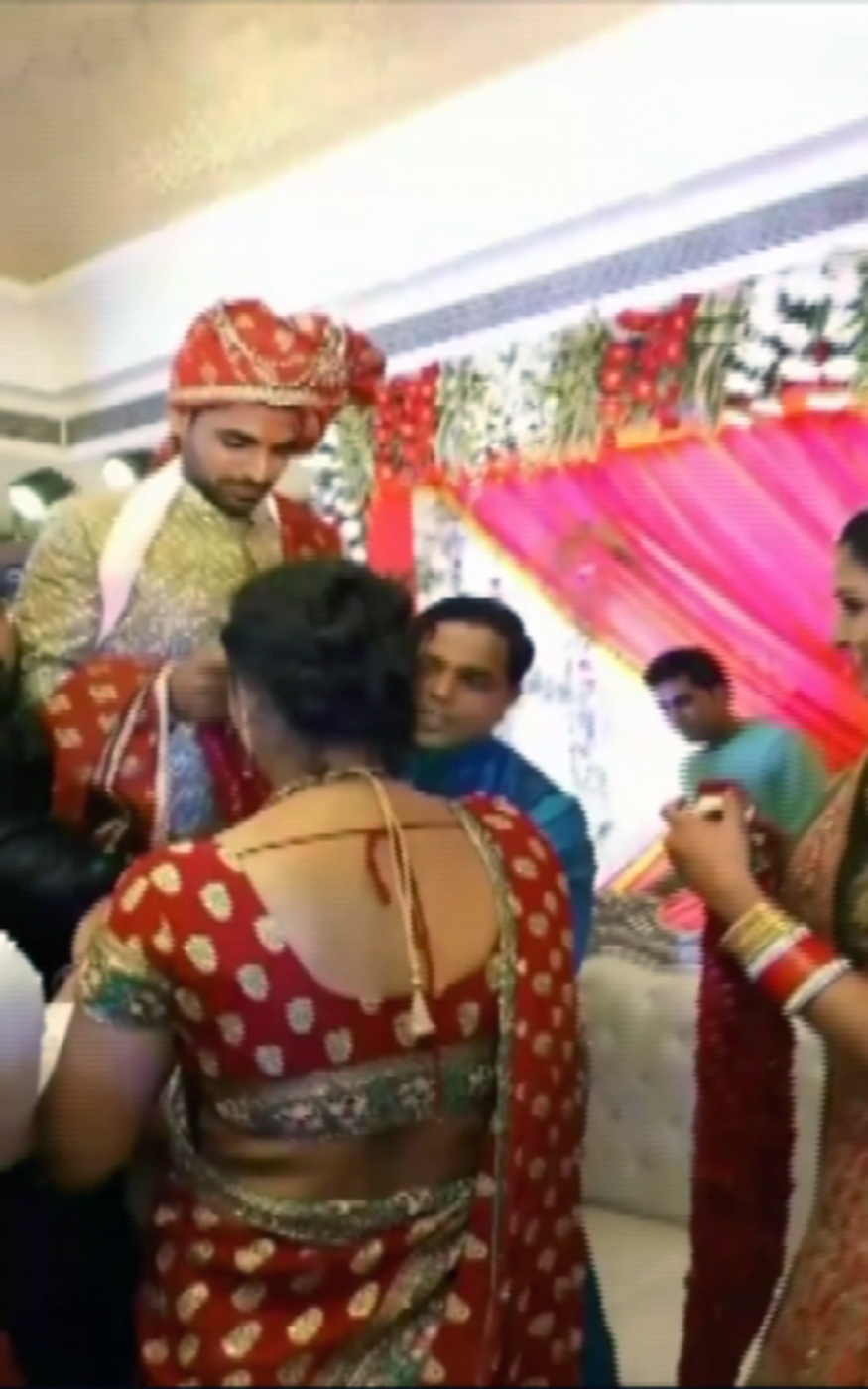Indian cricketer Bhuvneshwar Kumar during his wedding ceremony. Bhuvneshwar Kumar,Bhuvneshwar Kumar wedding,Bhuvneshwar Kumar marriage,Bhuvneshwar Kumar and Nupur Nagar,Bhuvneshwar Kumar and Nupur Nagar wedding,Bhuvneshwar Kumar and Nupur Nagar marriage,Bhuvneshwar Kumar wedding pics,Bhuvneshwar Kumar wedding images,B