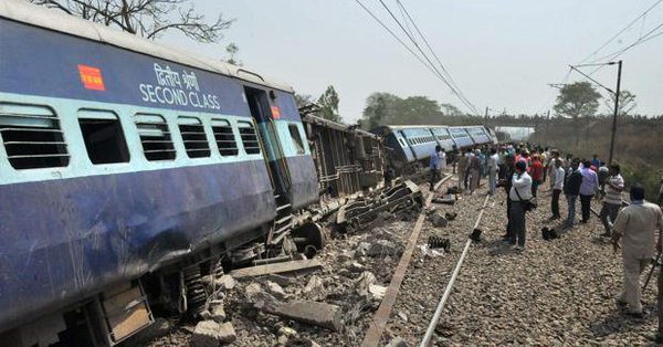 Railway Ministry spokesperson Anil Saxena told IANS: "Three people have died and about seven persons injured. All the injured were shifted to nearby hospitals for treatment." The 13 derailed coaches comprise S3, S4, S5, S6, S7, S8, S9, S10, S11, two extra sleeper coaches and two general coaches. Vasco Da Gama-Patna Express,Vasco Da Gama-Patna express derailment,Vasco Da Gama,Patna Express