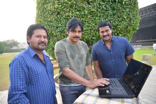 Pawan Kalyan launched 2 Countries Movie Teaser.