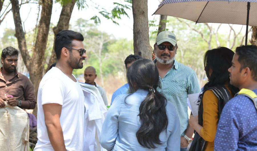 Sai Dharam Tej, Pavan Mallela, Regina at Balakrishnudu shooting spot. Samantha Akkineni,Sai Dharam Tej,Manchu Vishnu,Balakrishnudu shooting spot,Balakrishnudu,Balakrishnudu on the sets,Nara Rohit,Regina Cassandra