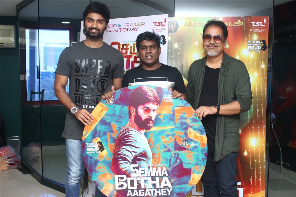 Atharvaa and Yuvan Shankar Raja spotted at Semma Botha Aagatha audio launch. Atharvaa,Yuvan Shankar Raja,Director Badri Venkatesh,Semma Botha Aagatha,Semma Botha Aagatha audio launch,Semma Botha Aagatha audio,Semma Botha Aagatha music launch,Semma Botha Aagatha music,Semma Botha Aagatha audio launch pics,Semma Botha Aagatha audio