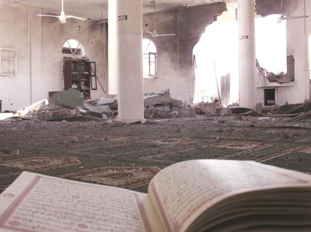 Fingers are pointed at a Sinai-based group loyal to the Islamic State, which has claimed most of the large terrorist operations in Egypt over the past few years and whose affiliates are currently facing massive security crackdown in Syria and Iraq. Egypt,Egypt attack,Egypt mosque attack,mosque attack,Egypt mosque attack 85 killed,North Sinai province,Egyptian airstrikes