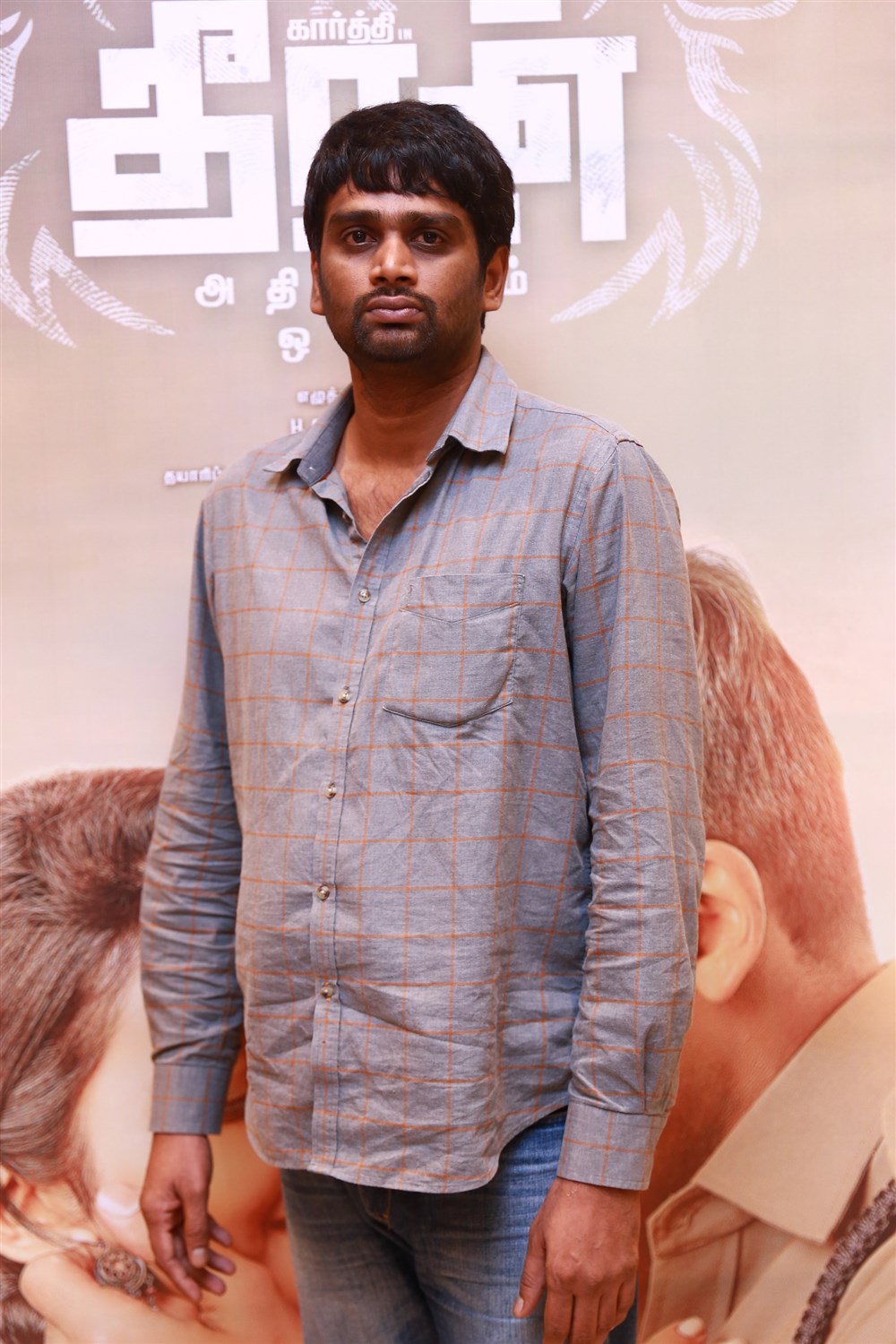 Director H Vinoth Dheeran Adhigaram Ondru success meet. Karthi,Ghibran,Dheeran Adhigaram Ondru,Dheeran Adhigaram Ondru success meet,Dheeran Adhigaram Ondru success meet pics,Dheeran Adhigaram Ondru success meet images,Dheeran Adhigaram Ondru success meet stills,Dheeran Adhigaram Ondru success meet pictures,Dhe