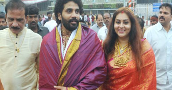 Namitha with husband Veerandra offers prayers at Tirumala. Namitha,Namitha and Veerandra,Namitha at Tirumala,Namitha at tirupati,Namitha offers prayer at tirupati,Veerandra