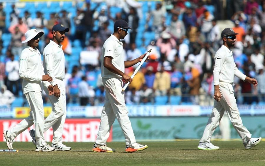 Wicketkeeper-batsman Niroshan Dickwella could only manage an outside edge to a rising delivery from Ishant as he guided the ball to Virat Kohli, who took on the second attempt at slip to leave Sri Lanka reeling at 75/5. Later, Ashwin did his magic, removing Dasun Shanaka (170, Dilruwan Perera (0) and Rangana Herath. The off-spinner got good purchase from the fourth day pitch that offered spin and bounce. Chandimal continued his battle as he stroked his way to his 14th fifty in Test cricket. He was unbeaten on 53 from 62 deliveries. India beat Sri Lanka,India beat Sri Lanka in second Test,India trash Sri Lanka,India beat Sri Lanka by 239 runs,India beat Sri Lanka by an innings,Virat Kohli,Ravichandran Ashwin