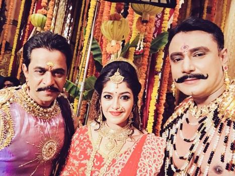 Arjun Sarja, Meghana Raj and Darshan's look revealed from Kurukshetra movie.