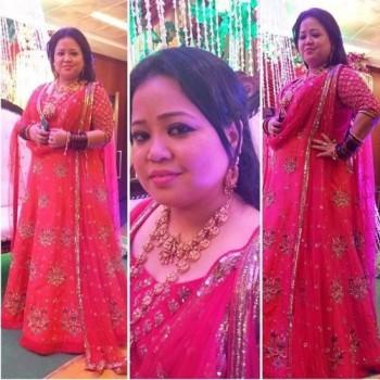 Bharti Singh looks stunning at her Bangle ceremony.