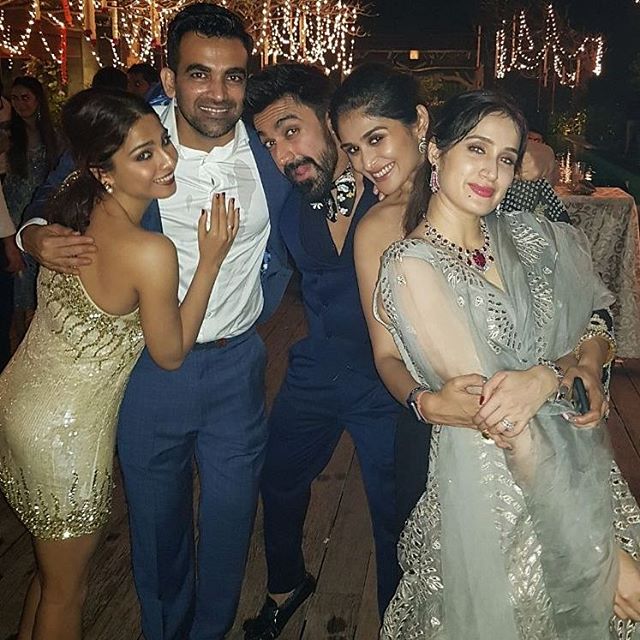 Aashish Chaudhary and Samita Bangargi at Zaheer Khan and Sagarika Ghatge wedding reception. Yuvraj Singh,Ashish Nehra,Aashish Chaudhary,Zaheer Khan and Sagarika Ghatge wedding reception,Zaheer Khan wedding reception,Sagarika Ghatge wedding reception,Zaheer Khan and Sagarika Ghatge wedding reception pics,Zaheer Khan and Sagarika Ghatge wedding re