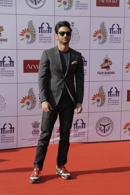 Sushant Singh Rajput poses for the camera during IFFI 2017 closing ceremony. Akshay Kumar,Sidharth Malhotra,Sushant Singh,Karan Johar,IFFI closing ceremony,celebs at IFFI closing ceremony,IFFI closing ceremony pics,IFFI closing ceremony images,IFFI closing ceremony stills,IFFI closing ceremony pictures,IFFI closing ceremony photos