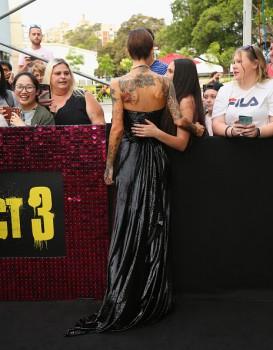 Ruby Rose flaunts her backless black dress at the Sydney premiere of Pitch Perfect 3 on November 29, 2017 in Sydney, Australia.