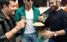 Fukrey's story is based in Delhi, and as we saw in the first part, the boys go and have the common and famous food in Delhi, like Chole Bhatture. This time in the movie they will be seen visiting many more places, but before the release of the movie they did a creative campaign of visiting all the famous spots of the city.