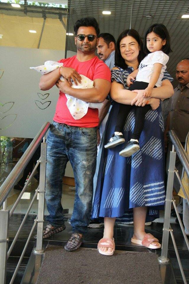 Urvashi Sharma and Sachiin Joshi blessed with a baby boy. Sachiin Joshi and Urvashi Sharma,Sachiin Joshi,Urvashi Sharma,Sachiin Joshi and Urvashi Sharma baby boy