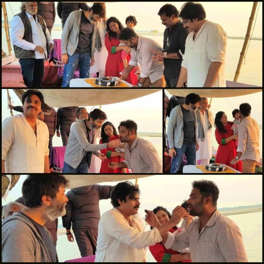 Powerstar Pawan Kalyan and Agnathavasi team celebrates Choreographer Shobi Paulraj's birthday at Varanasi. Pawan Kalyan,Agnyaathavaasi,Agnathavasi,Shobi Paulraj,Shobi Paulraj birthday,Pawan Kalyan in Varanasi,Varanasi