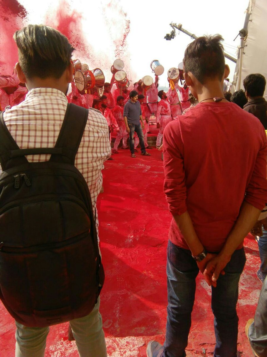 Actor Pawan Kalyan's Agnathavasi title song shoot in Varanasi. Power Star Pawan Kalyan,Agnathavasi,Agnathavasi song,Agnathavasi opening song,Agnathavasi songs,Pawan Kalyan shoots Agnathavasi song