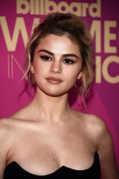 Singer Selena Gomez sizzles at Billboard Women in Music 2017 on November 30, 2017.