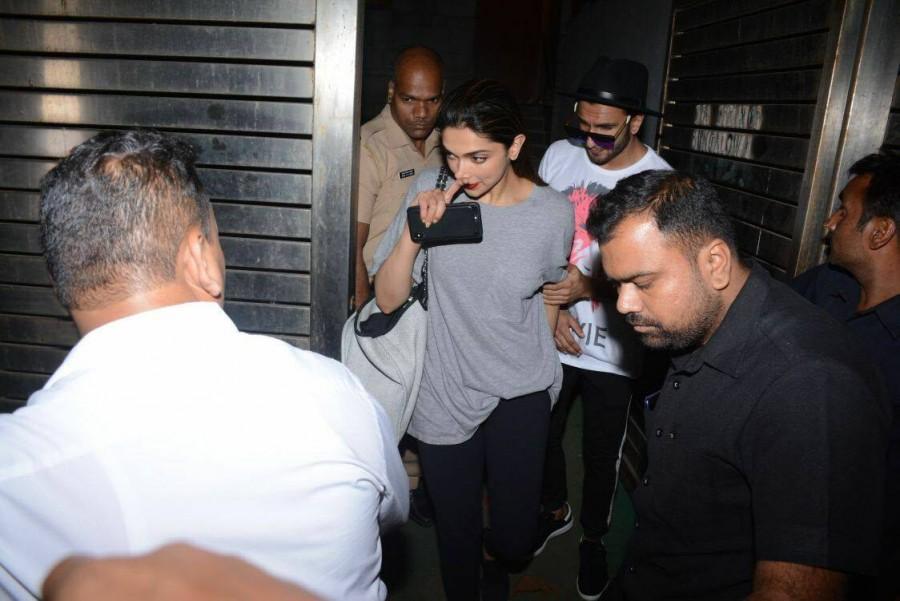 Ranveer Singh and Deepika Padukone leave Zoya Akhtar's house hand in hand. Ranveer Singh and Deepika Padukone,Ranveer Singh,Deepika Padukone,Ranveer Singh with Deepika Padukone,Zoya Akhtar