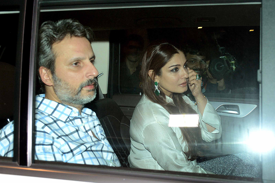 Anil Thadani and Raveena Tandon spotted at Manish Malhotra's Get-Together Party. Sanjay Dutt,Sophie Choudry,Raveena Tandon,Manish Malhotra's Get-Together Party,Manish Malhotra,celebs at Manish Malhotra's Get-Together Party,Manish Malhotra's Get-Together Party pics,Manish Malhotra's Get-Together Party images,Manish