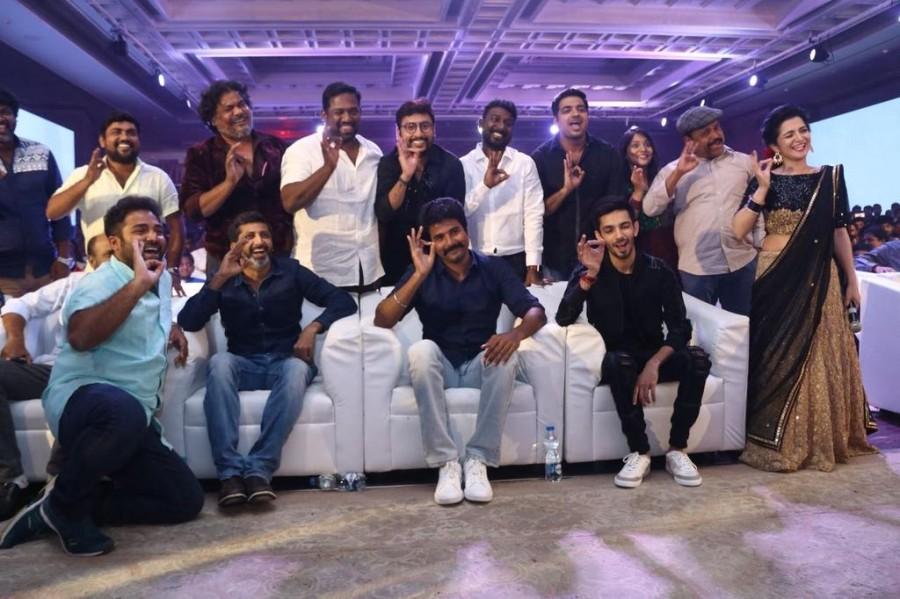 Sivakarthikeyan, Mohan Raja, Anirudh Ravichandar, Dhivyadharshini at Velaikkaran music launch. Sivakarthikeyan,Mohan Raja,Anirudh Ravichandar,Velaikkaran music launch,Velaikkaran audio launch,Velaikkaran music,Velaikkaran audio,Velaikkaran music launch pics,Velaikkaran music launch images,Velaikkaran music launch stills,Velaikkaran audio launch pic