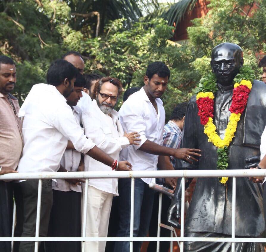 The Tamil Nadu Bharatiya Janata Party (BJP), on the other hand, will be fielding its spokesperson K. Nagarajan as its candidate for the by-election. Vishal is also President of the Tamil Film Producers' Council and General Secretary of the South Indian Film Artistes Association, better known as Nadigar Sangam/ Actor's Association. Vishal,actor Vishal,vishal krishna,Vishal RK Nagar,R.K. Nagar assembly,R.K. Nagar,Vishal enters politicals
