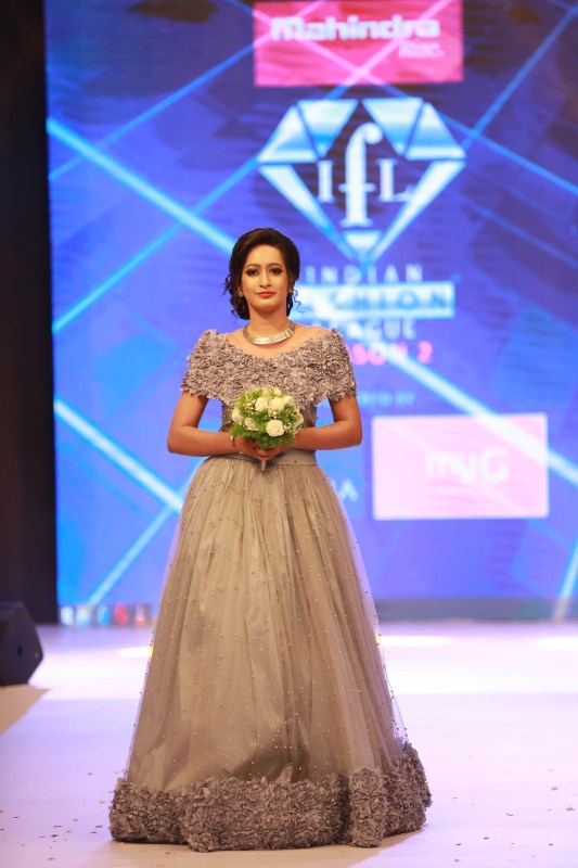 Megha Mathew walks the ramp at Indian Fashion League season 2. Madonna Sebastian,Parvathy Nambiar,Sruthy Lakshmi,Indian Fashion League season 2,Indian Fashion League,Anjali Nair,Megha mathew,Rahul Ravi,Miraj Anwar,Anwar A. T,Parvathy Nambiar,Zulfi