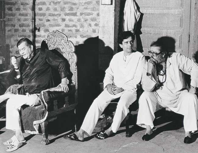 Check out Rare and Unseen stills of actor Shashi Kapoor. Shashi Kapoor,shashi kapoor passed away,Shashi Kapoor is dead,Shashi Kapoor dies at 79,Shashi Kapoor no more,Shashi Kapoor died,Shashi Kapoor death
