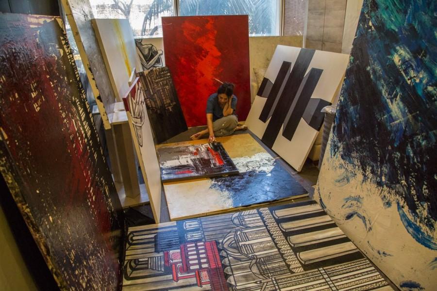 Shefali Shah who took up to her passion, painting a few years ago is all set to display her artwork in Pune. It is going to be the actress’ first ever solo exhibition of her artwork. Shefali Shah,Shefali Shah painting exhibition,Shefali Shah exhibition,Shefali Shah painting