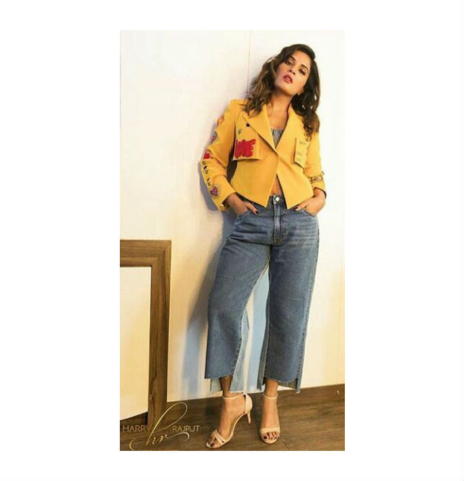She is looking stylish and Bold in Shahin Mannan's as well as TopShop's Bralet and Only's Denims. Richa Chadha,Richa Chadha fashion,Richa Chadha dress,Richa Chadha on social media,Bholi Punjaban,Pulkit Sharma,Varun Sharma,Ali Fazal,Manjot Singh