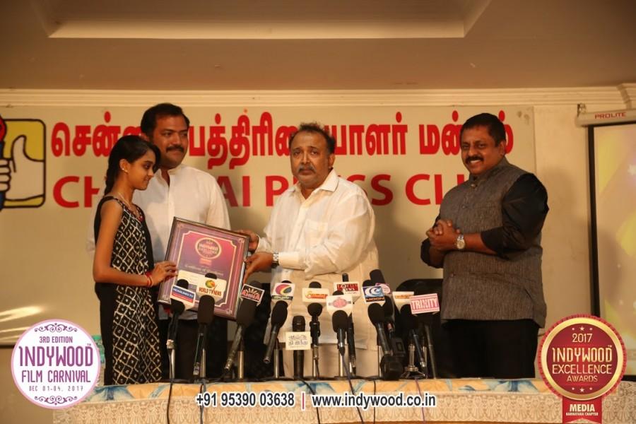 Janani K receives Indywood Media Excellence Awards - Chennai 2017. Indywood Media Excellence Awards,Indywood Media Excellence Awards 2017,Indywood awards,Indywood awards 2017