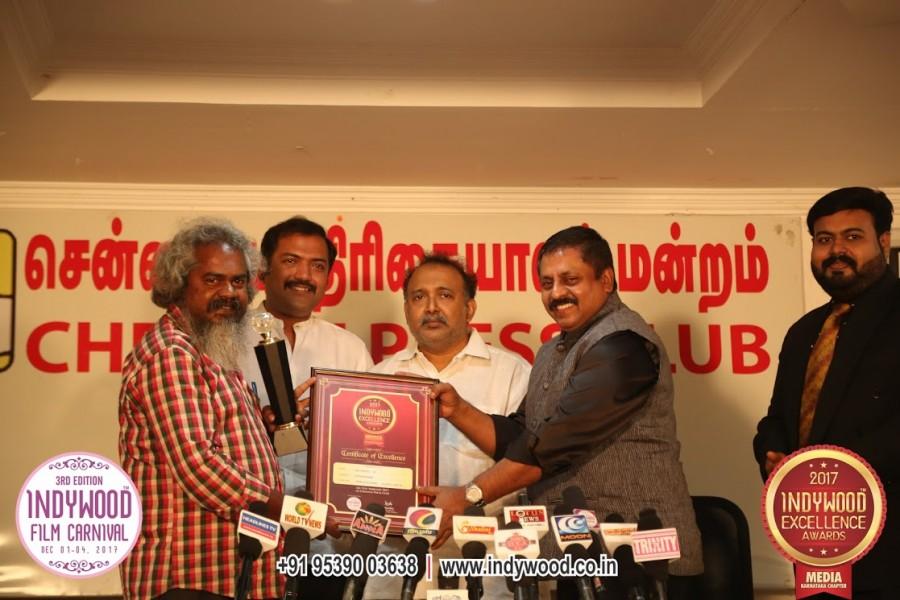 Devaraj S receives Indywood Media Excellence Awards - Chennai 2017. Indywood Media Excellence Awards,Indywood Media Excellence Awards 2017,Indywood awards,Indywood awards 2017