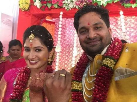 Pavan Wadeyar and Apeksha Shah Engagement images.