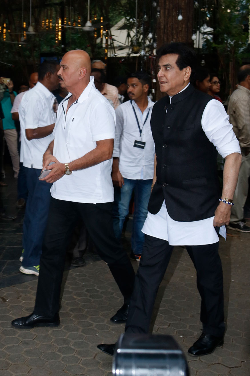 Rakesh Roshan and Jeetendra spotted at Shashi Kapoor's Prayer meet at Prithvi Theatre in Mumbai on December 7, 2017. Randhir Kapoor,Chunky Pandey,Karisma,Nandita Das,Rakesh Roshan,Shashi Kapoor prayer meet,celebs at Shashi Kapoor prayer meet,Shashi Kapoor prayer meet pics,Shashi Kapoor prayer meet images,Shashi Kapoor prayer meet stills,Shashi Kapoor prayer meet picture