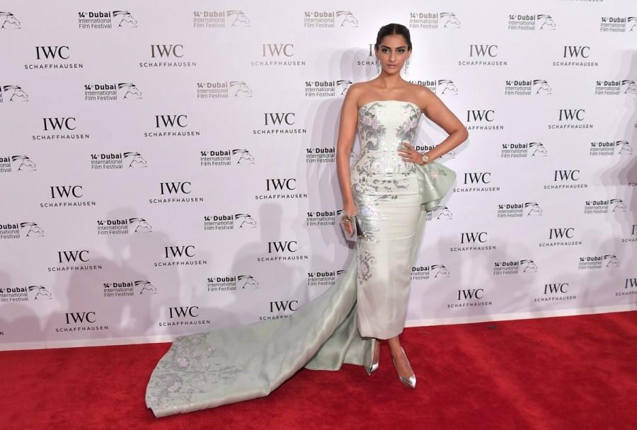 Actress Sonam Kapoor at Dubai International Film Festival 2017. Sonam Kapoor,actress Sonam Kapoor,Dubai International Film Festival 2017,Dubai International Film Festival,DIFF17,IWC Filmmaker Awards