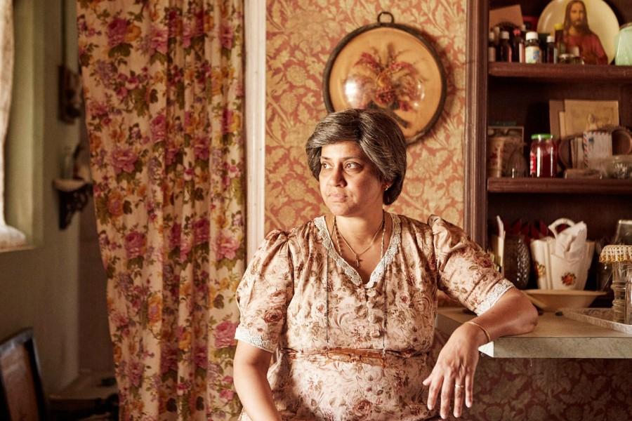 The actress is featured in an aged Goan look creating a lot of anticipation amongst the masses across the nation. Renuka Shahani has already done a lot of Bollywood movies and is an award-winning actress in the Marathi films. 3 Storeys will feature a power-packed ensemble cast of actors like Sharman Joshi, Pulkit Samrat, Richa Chadha and Renuka Shahane in pivotal roles. The movie is directed by first-timer Arjun Mukherjee, is a collaboration with Ritesh Sidhwani and Farhan Akhtar's Excel Media and Entertainment. 3 Storeys,Renuka Shahani,Renuka Shahane new avatar,3 Storeys poster