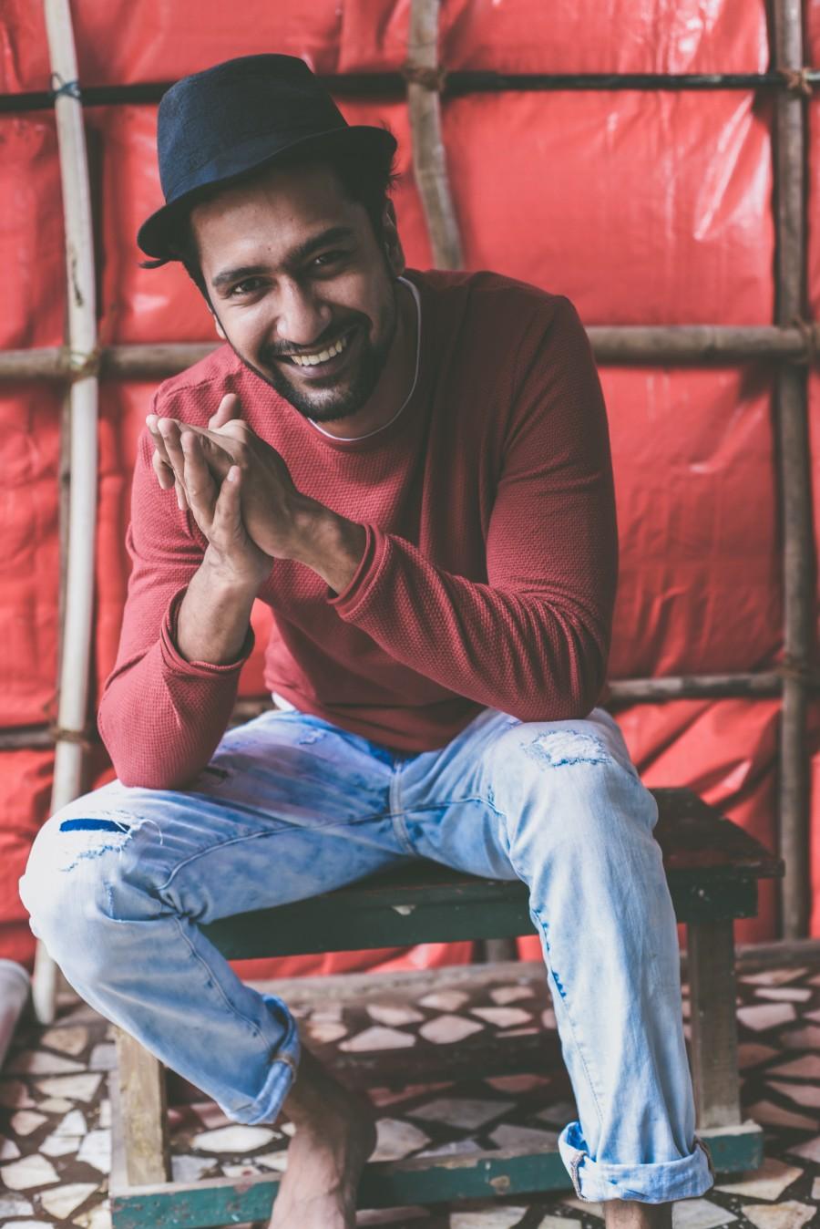 Vicky Kaushal: Vicky started off his successful career with critically acclaimed film Masaan as a lover boy and went on surprising the audience with his negative performance in Raman Raghav 2.0. Though the actor didn't saw any releases this year but will be the only actor to have a maximum of 6 releases in the year 2018. These films are Raju Hirani's Dutt biopic where Vicky will be seen playing a character that is very pivotal the film and has been kept under wrapped since te beginning, Ronnie Screwvala's Love Per Square Foot which is a romantic comedy and is based on house hunting drama in Mumbai. And then there is Meghna Gulzar's Raazi opposite Alia Bhatt where Vicky will be seen playing an army officer, later film on surgical strike URI produced by Ronnie Screwvala, sequel of Bombay Talkies where Karan Johar will be directing one of the quartets of the series for which Vicky will be playing the lead. And finally, Anurag Kashyap’s Manmarziyaan alongside Taapsee Pannu to be produced by Anand L Rai. Vicky's plate is all full of so many dynamic films next year a good reason for him to celebrate his triumph. Akshay Kumar,Anushka Sharma,Tiger Shroff,Taapsee Pannu,Bollywood movies in 2018,upcoming movies,Bollywood upcoming movies,akshay kumar upcoming movies