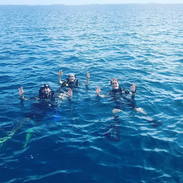 Zaheer Khan and Sagarika Ghatge enjoy first Scuba Dive together at their honeymoon in Maldives. Zaheer Khan and Sagarika Ghatge,Zaheer Khan,Sagarika Ghatge,Zaheer Khan and Sagarika Ghatge in Maldives