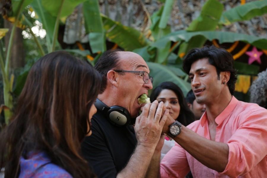 Celebrations galore at the sets of Junglee as Vidyut Jammwal turns a year older. The cast and crew of the film celebrated the birthday with an impromptu party. Junglee Pictures' upcoming action film 'Junglee' starring Vidyut Jammwal has been shooting its first schedule in Thailand. Junglee,Junglee team,Vidyut Jammwal,Vidyut Jammwal birthday celebration,Vidyut Jammwal birthday celebration in Thailand,Vidyut Jammwal birthday celebration pics,Vidyut Jammwal birthday celebration images,Vidyut Jammwal birthday celebration stills,Vidyut J