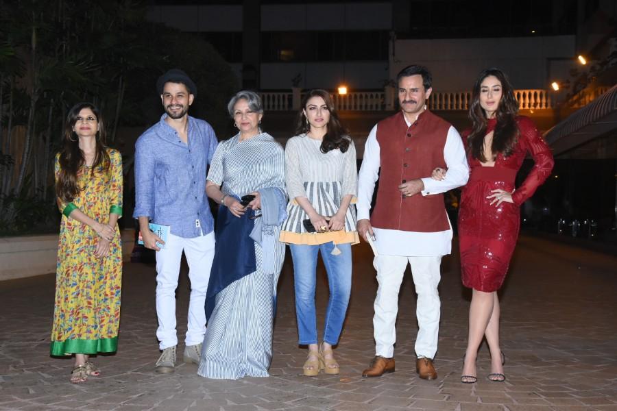 Kunal Kemmu, Sharmila Tagore, Sara Ali Khan, Saif Ali Khan and Kareena Kapoor Khan pose for the photographs. Kareena Kapoor,Kareena Kapoor Khan,Saif Ali Khan,Soha Ali Khan book launch,Soha Ali Khan book launch event,Kareena Kapoor hot pics,Kareena Kapoor hot images,Kareena Kapoor hot stills,Kareena Kapoor hot pictures