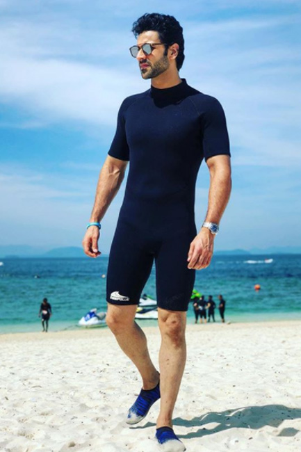 Vivek Dahiya at Phi Phi Island. Divyanka Tripathi,actress Divyanka Tripathi,Divyanka Tripathi birthday,Divyanka Tripathi birthday celebration,Divyanka Tripathi birthday party,Vivek Dahiya,Divyanka Tripathi and Vivek Dahiya
