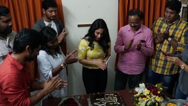 Gautham Karthik, Ramya, Dhananjayan celebrate Regina Cassandra birthday on Mr.Chandramouli sets.
