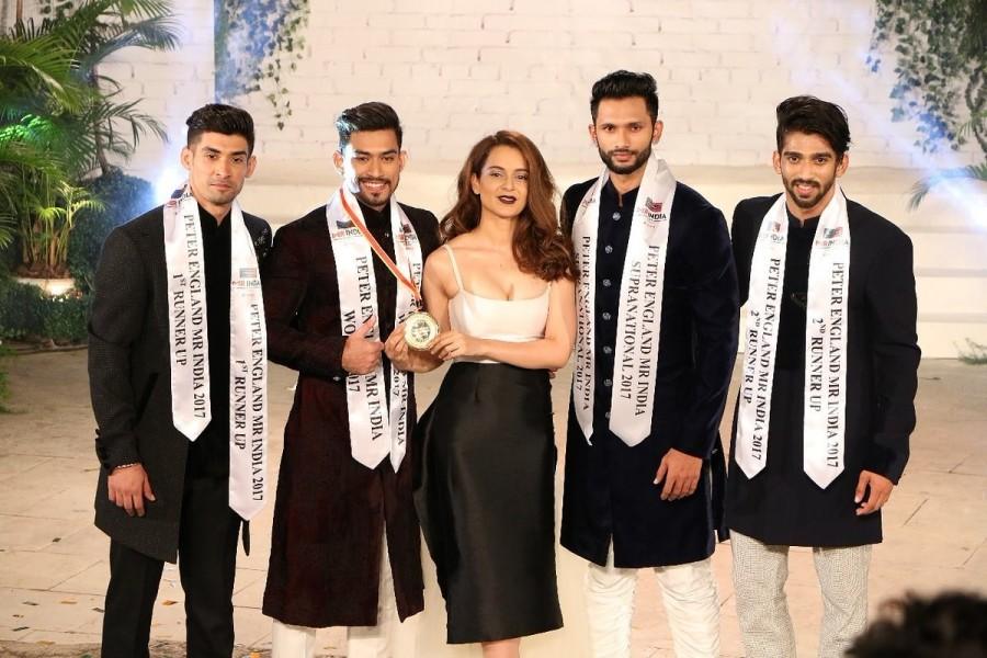 The finale of the gala sponsored by Peter Engand, was held at Bandra Fort here. It was judged by Bollywood's "Queen" Kangana Ranaut, designer Manish Malhotra and tennis player Mahesh Bhupathi among others. Kangana announced Deo as the winner. Jitesh Singh Deo,Lucknow's Jitesh Singh Deo,Kangana Ranaut,Manish Malhotra,Mahesh Bhupathi,Mr India 2017,Mr India 2017 winner