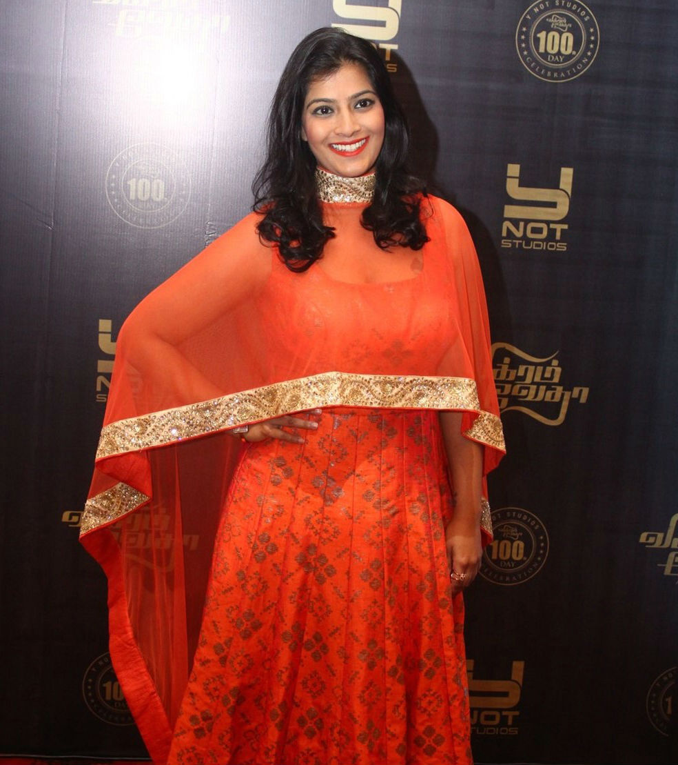 Varalaxmi Sarathkumar at Vikram Vedha 100 days celebration. Vikram Vedha 100 days celebration,Vikram Vedha 100,R Madhavan,Vijay Sethupathi,Varalaxmi Sarathkumar,Shraddha Srinath,Vikram Vedha 100 days celebration pics,Vikram Vedha 100 days celebration images,Vikram Vedha 100 days celebration stills,Vikram Vedha 100